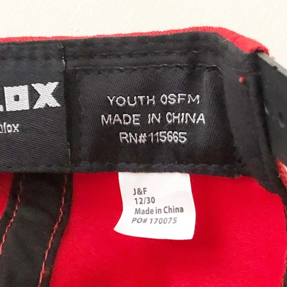 Roblox Snap Back Hat Cap Youth Size OSFM Printed All Over Graphics Bill Clean!